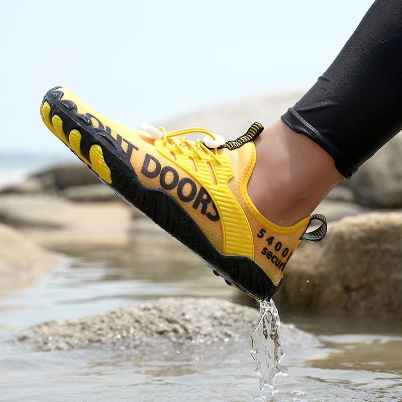 Men Water Shoes Beach Barefoot - Snorkeling Gear 评论和价格